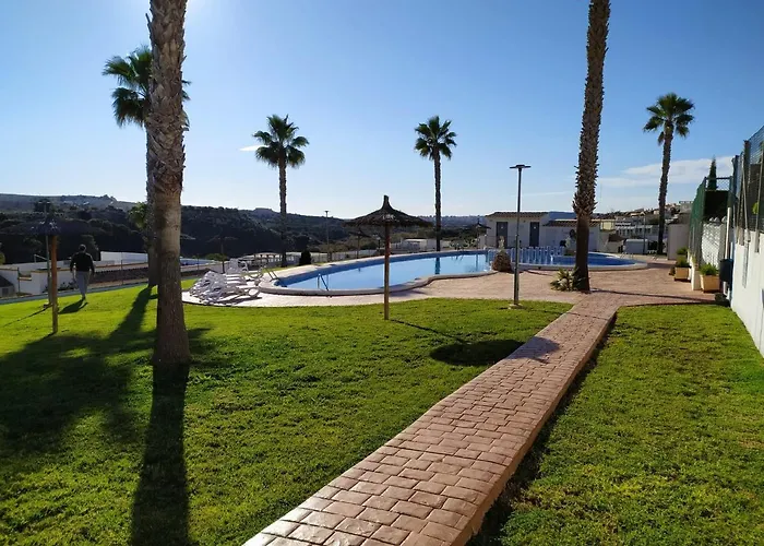 Alojamiento En Urb La Marina